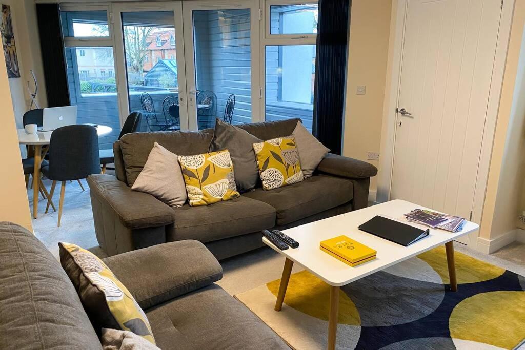 13 The Grosvenor, Luxury Flat, Central Newmarket, 뉴마켓 외부 사진